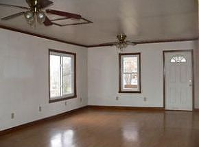 3rd image of 331 Old Stage Dr