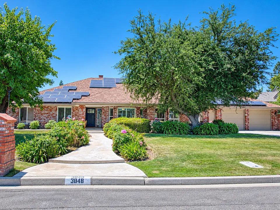 3848 W Alluvial Ave