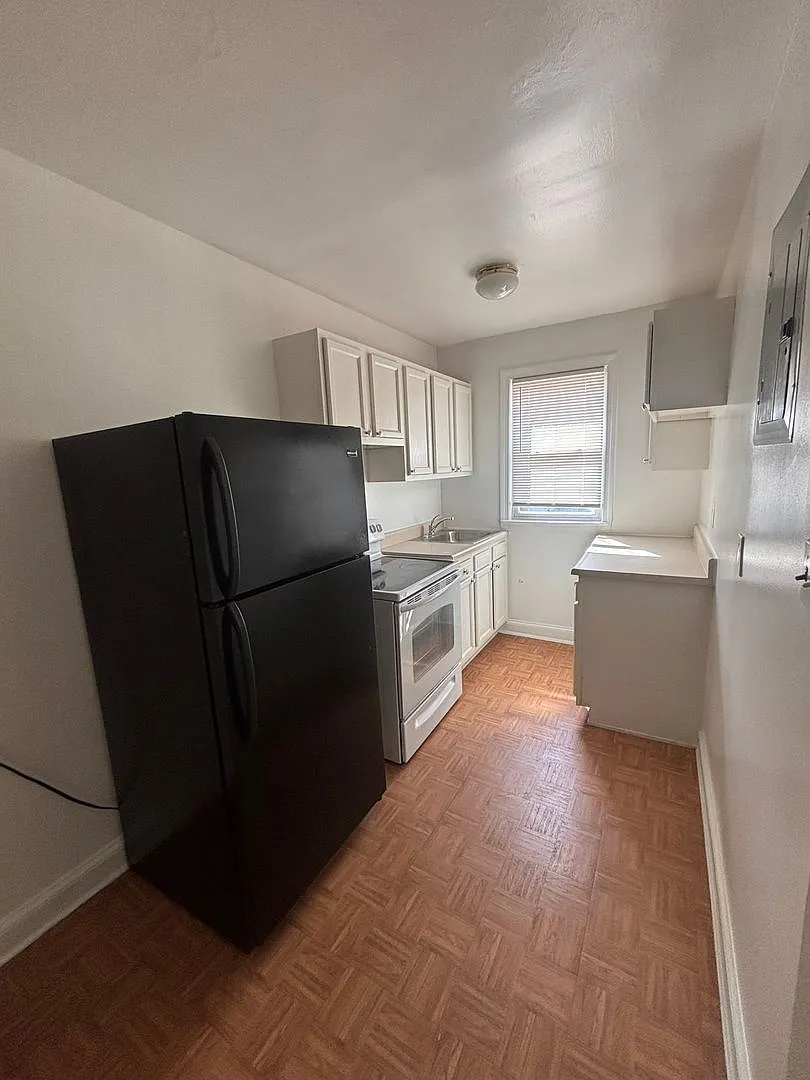 135 Kennedy St Nw — Photo 3