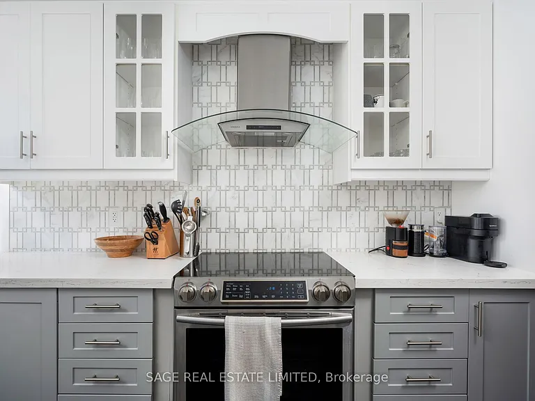 28 Macklem Ave — Photo 9