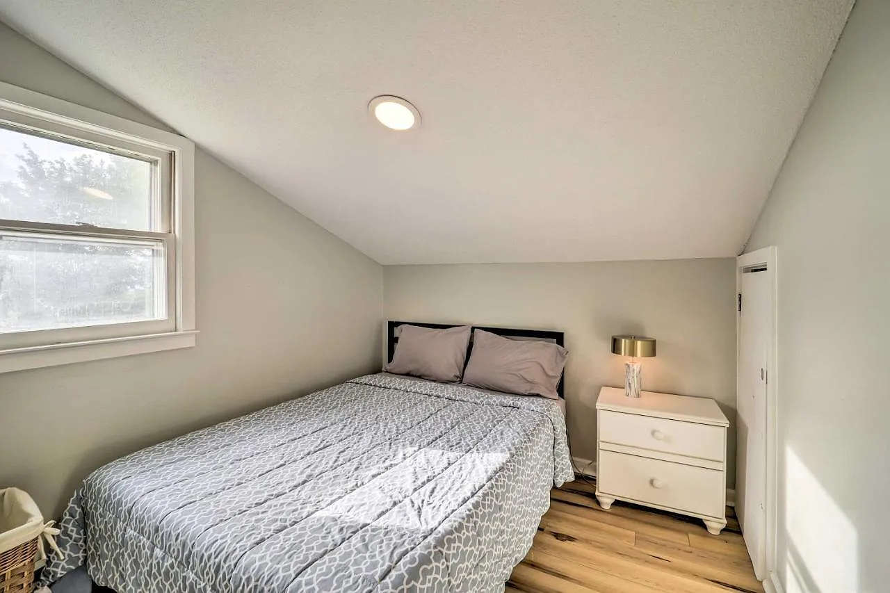 3 bed, 1089 sqft, $1,850 — Photo 4