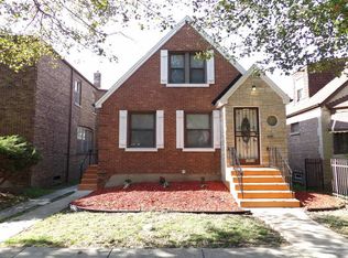 10534 S Eberhart Ave, Chicago, IL 60628