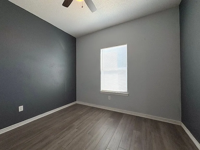 3046 Bariloche Dr — Photo 31