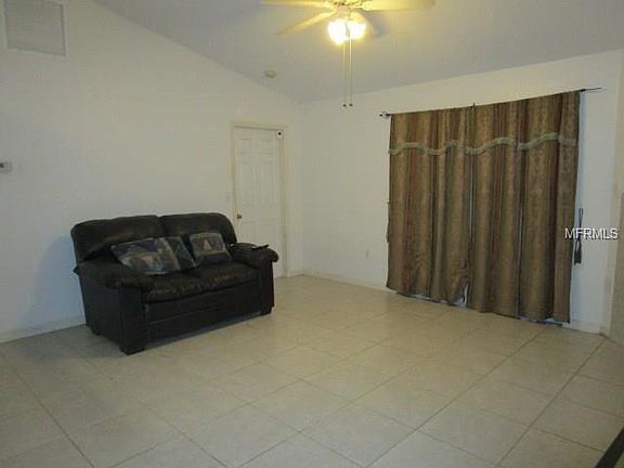 2nd image of 713 Martin Ln