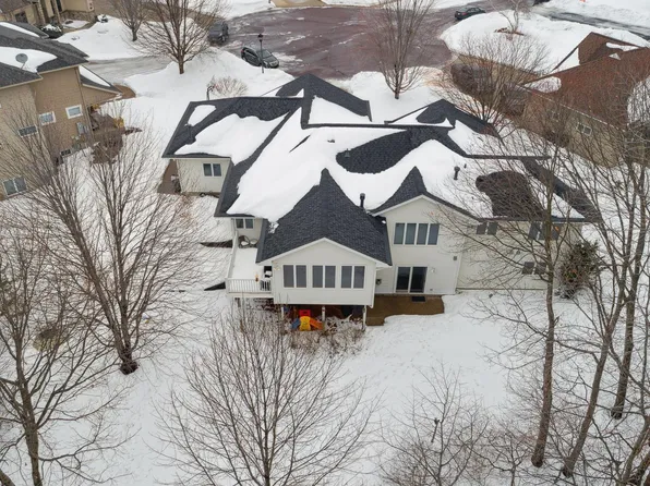 2160 Red Tail Ln, North Mankato, MN 56003