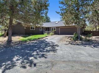 7778 SW Salmon Ave, Redmond, OR 97756