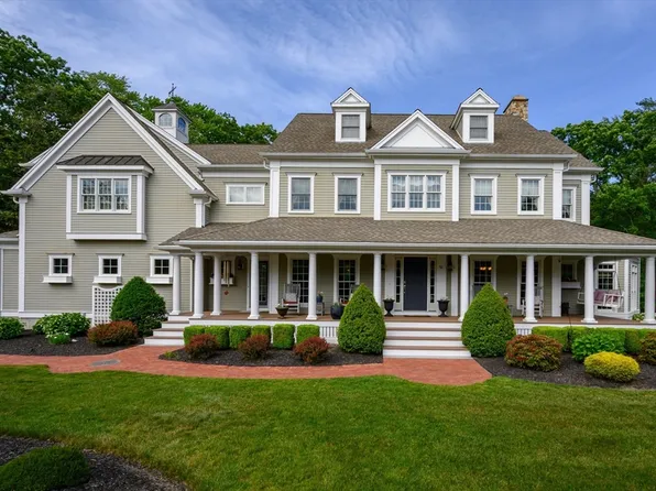 42 Bard Rock Ln, Hanover, MA 02339