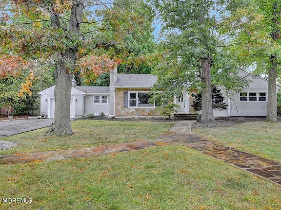 2nd image of 46 Cedarwood Drive