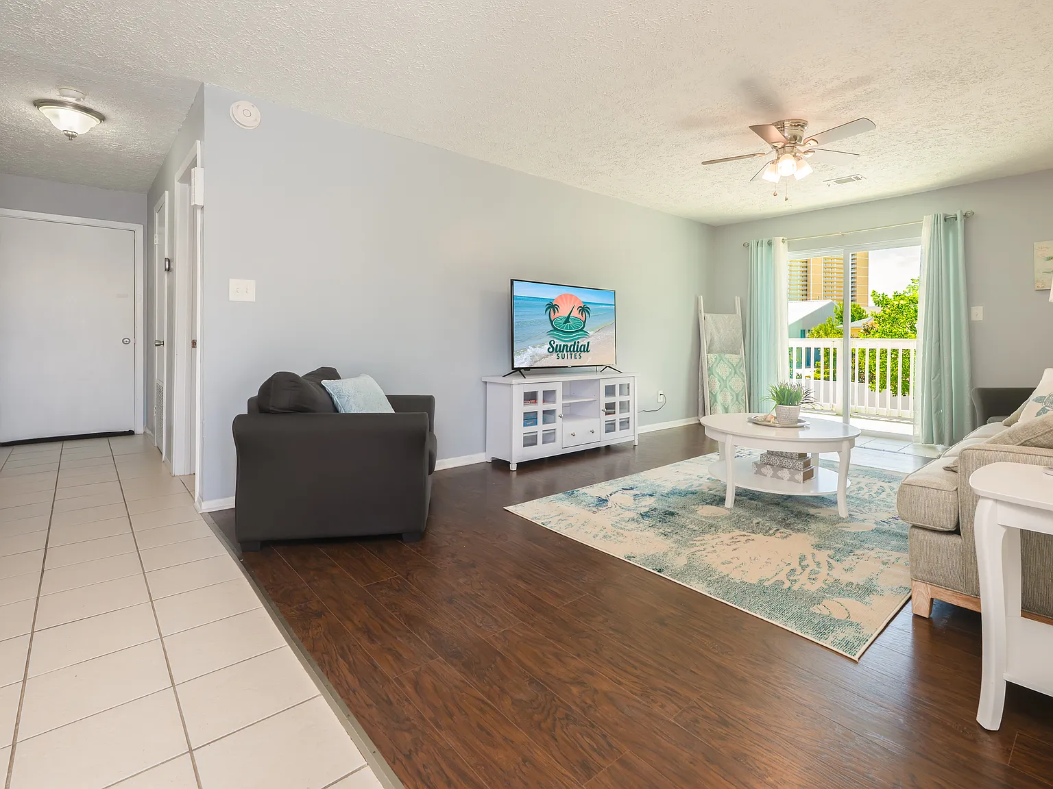 2 bed, 1000 sqft, $2,500 — Photo 3