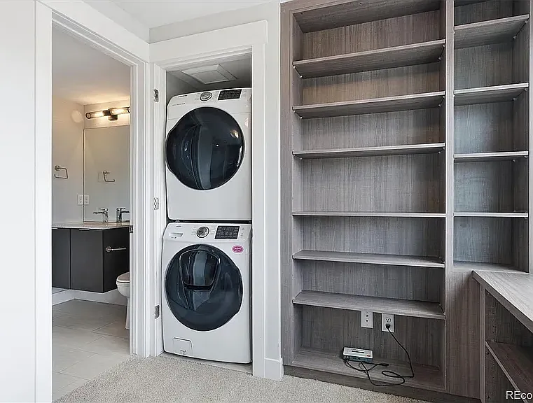 3181 Lawrence St — Photo 21