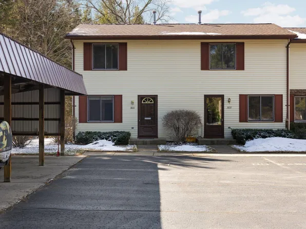 3861 Hammond Rd E, Traverse City, MI 49686