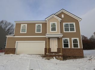 54757 Mockingbird Dr, Chesterfield, MI 48047