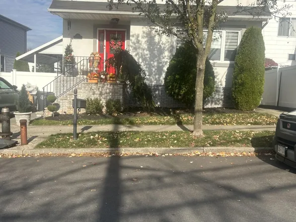 89 Columbus Ave, Staten Island, NY 10304