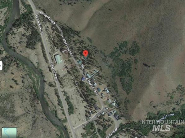 155 Dredge Camp Dr, Stanley, ID 83278