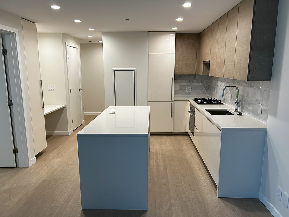 1st image of 2108 Gilmore Ave #2401