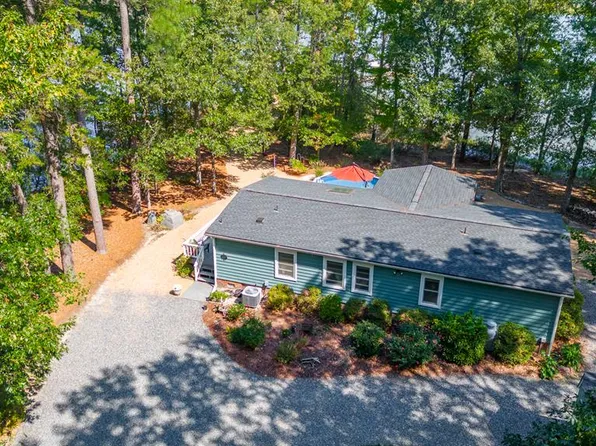 435 Morattico Creek Rd, Farnham, VA 22460