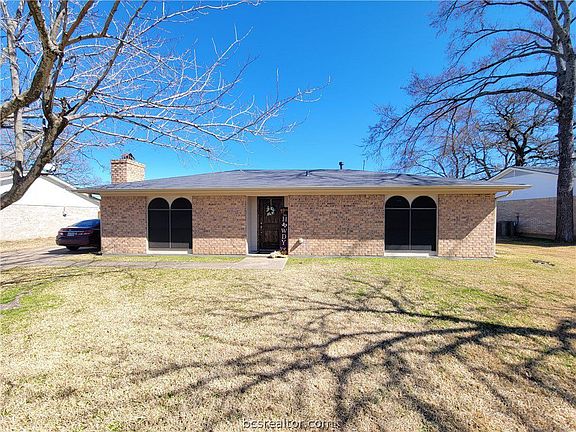 2nd image of 2907 Normand Dr