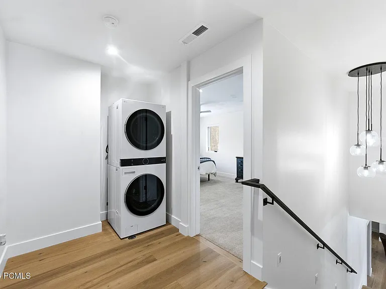 1503 Willow Loop — Photo 31