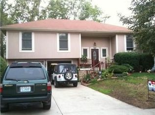 8701 NW 81st Ter, Kansas City, MO 64152
