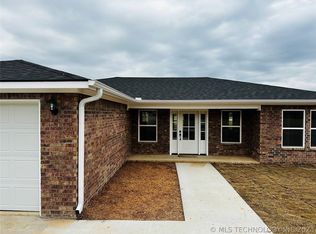 701 SW 11th St, Muldrow, OK 74948
