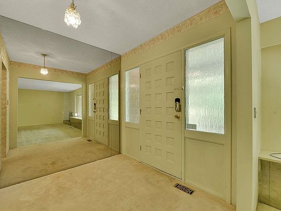 4th image of 13428 Crescent Rd
