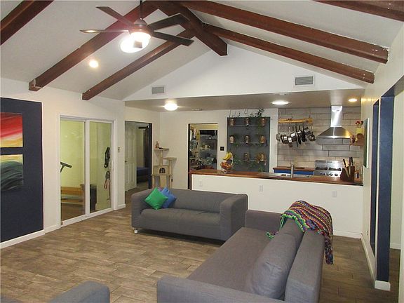 4th image of 9001 Granada Hills Dr