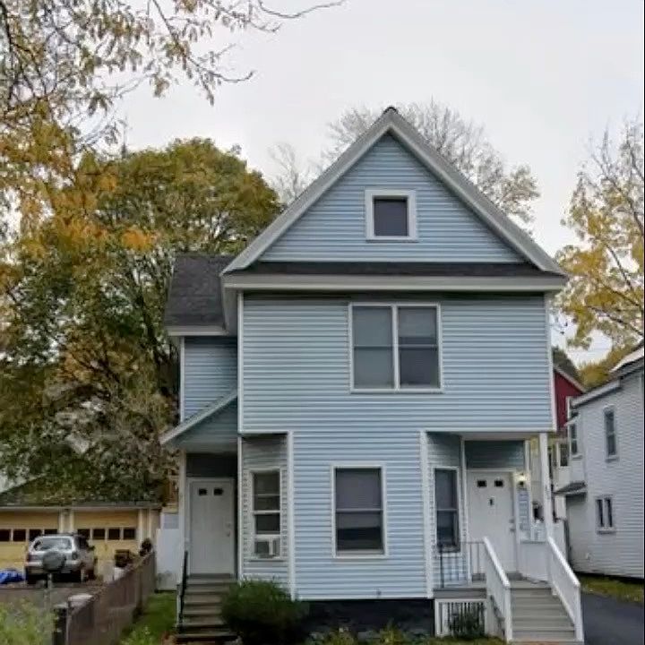 1st image of 330 Beecher St #B