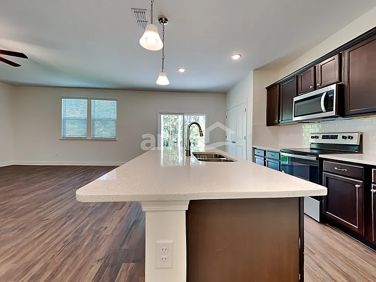 12187 Sapp Rd — Photo 3