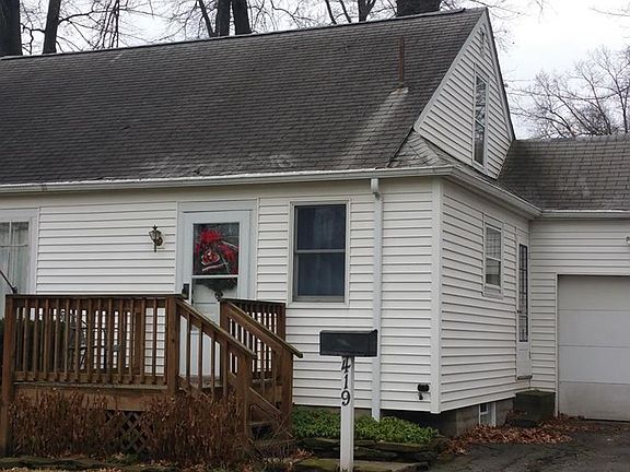 3rd image of 419 Willard Ave NE