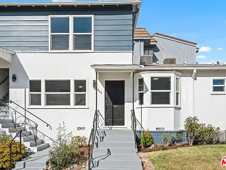 1645 Selby Ave — Photo 17