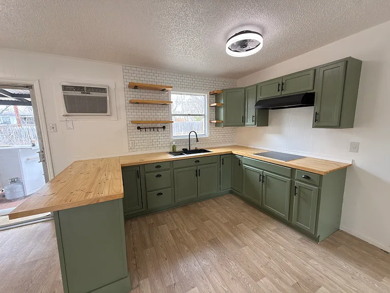 4211 Tropical Dr — Photo 19