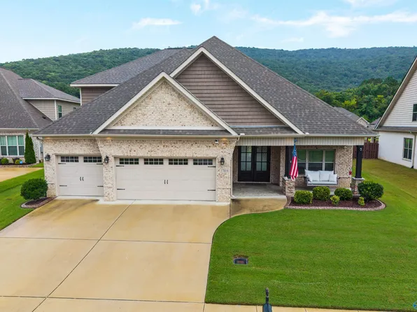 17019 River Pier Dr, Huntsville, AL 35803
