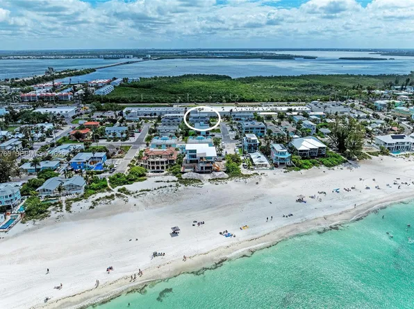 3400 6th Ave APT 6, Holmes Beach, FL 34217