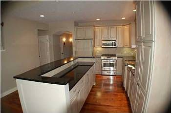 1st image of 28 Peartree Ln NE