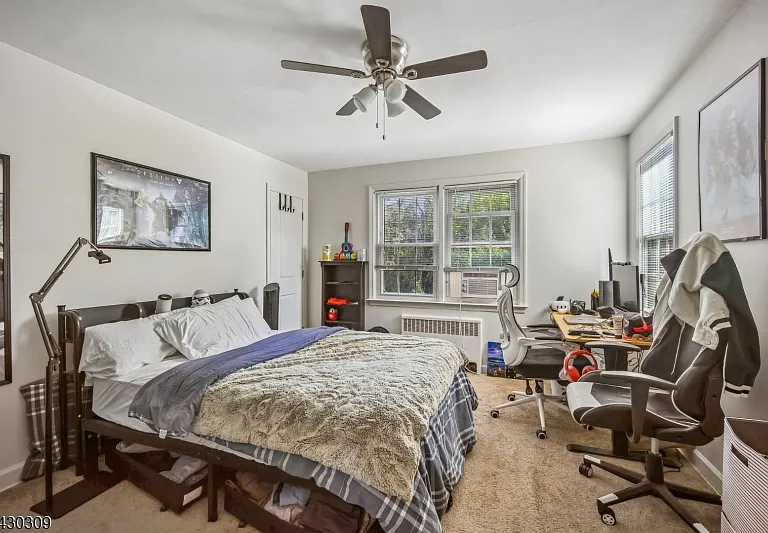 390 Morris Ave #8 — Photo 10