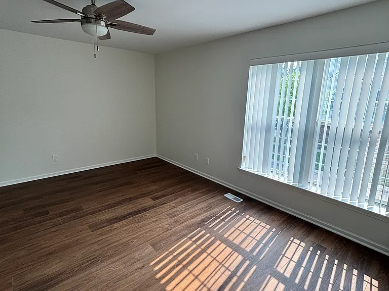 56040 Chesapeake Cir — Photo 9