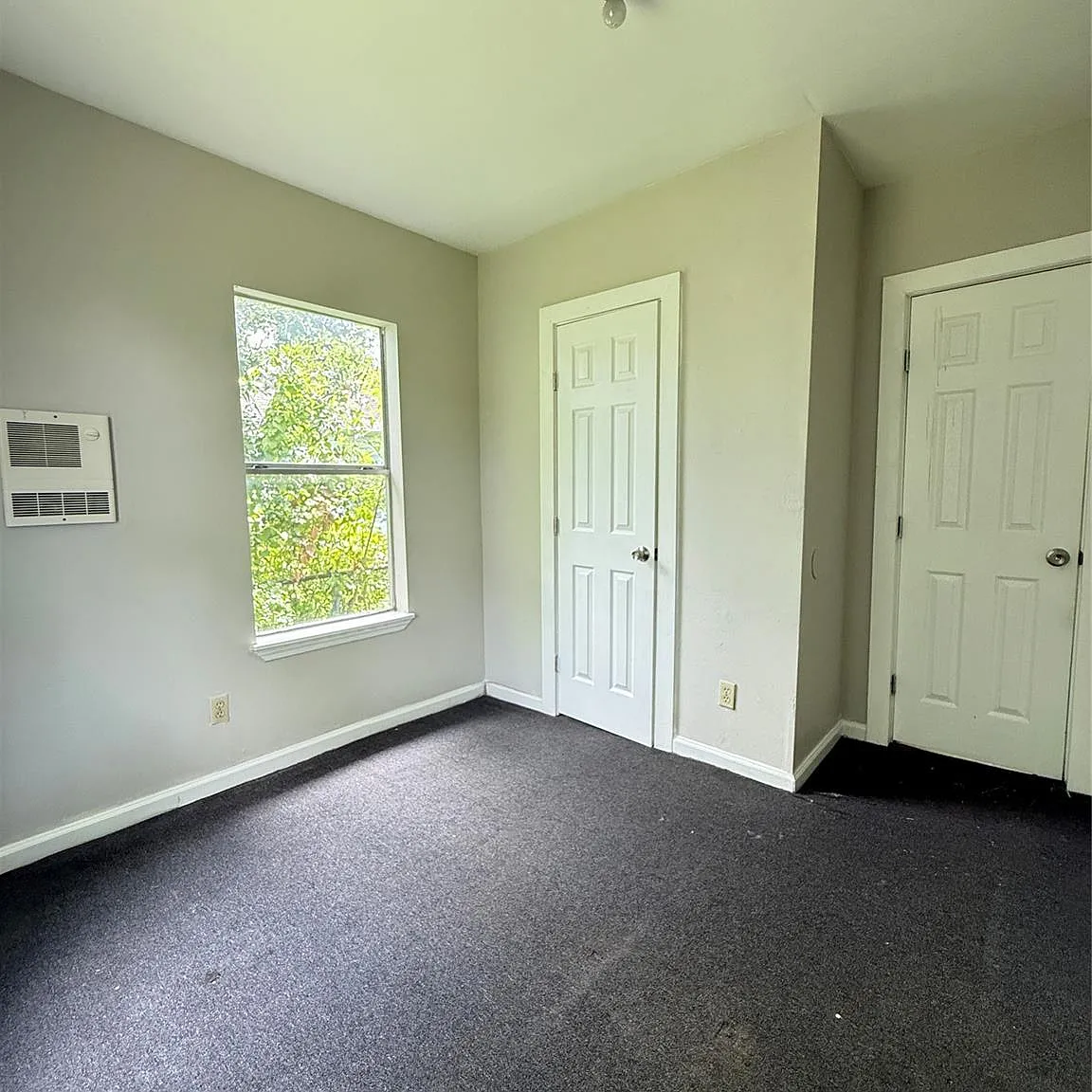 2 bed, 1.0 bath, 540 sqft, $950 — Photo 2