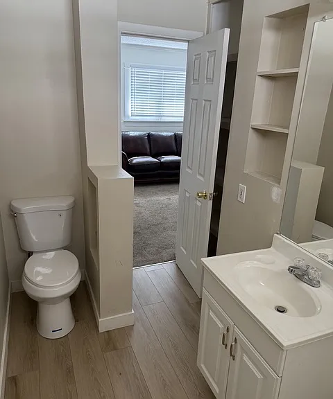853 E 300 N — Photo 10