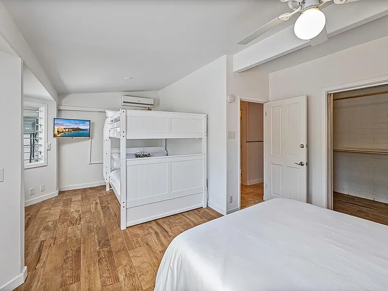 122 Lanipo Dr — Photo 32