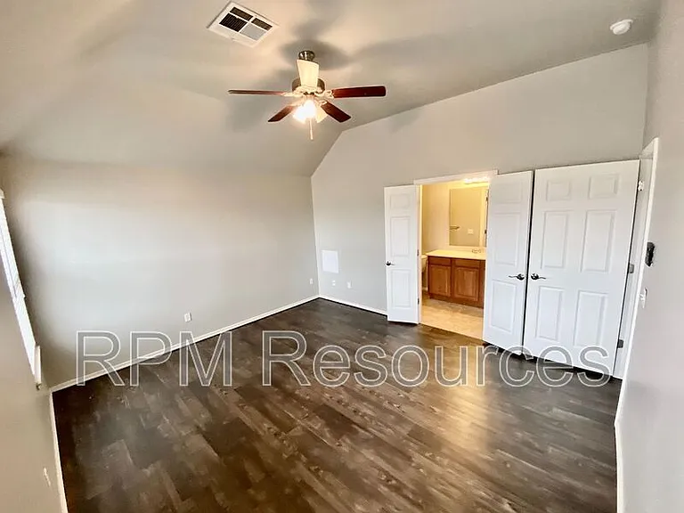 3708 New London Ave — Photo 10