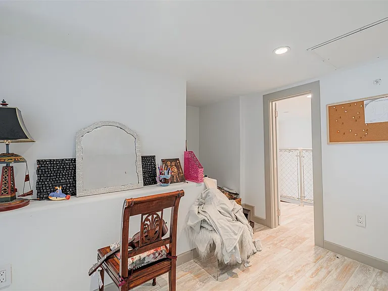 1901 Post Oak Blvd #4102 — Photo 25