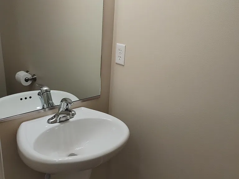 104 Seminole Dr #1 — Photo 15