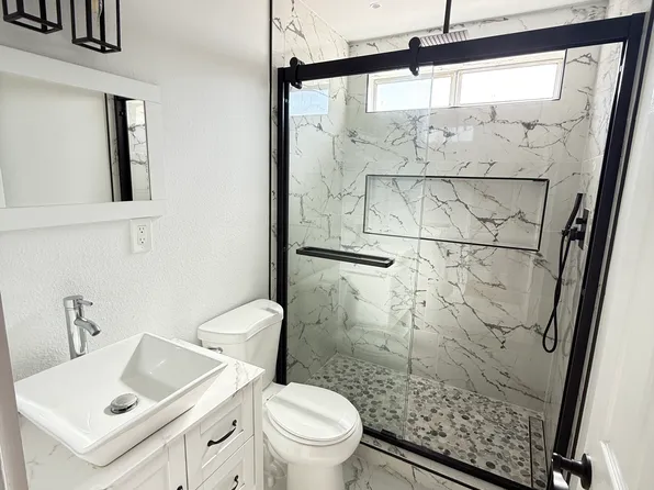 (undisclosed Address), Apple Valley, CA 92308