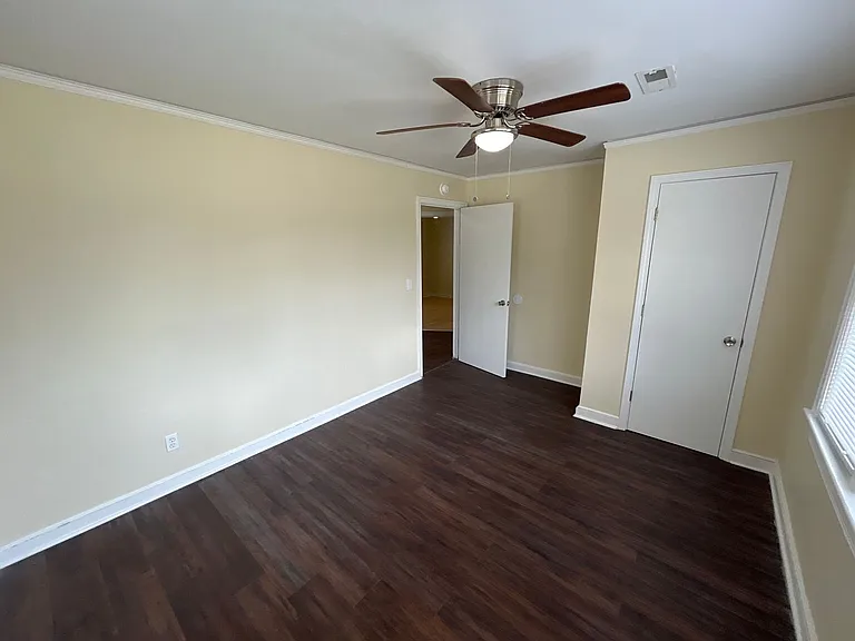 999 Seminole Dr #A & B — Photo 11