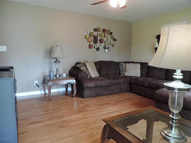 10111 McNeely Lake Dr, Louisville, KY 40229 Zillow