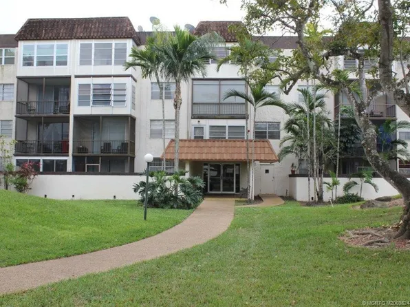 7100 NW 17th St APT 405, Fort Lauderdale, FL 33313