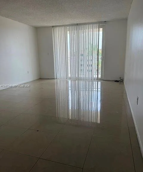 6960 Miami Gardens Dr #2-521 — Photo 5
