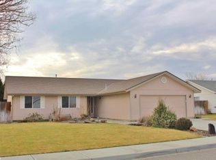 6112 Fenway Dr, Pasco, WA
