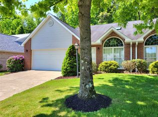 375 Country View Dr, Lower Burrell, PA 15068
