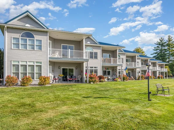 547 River Rd, Bay City, MI 48706